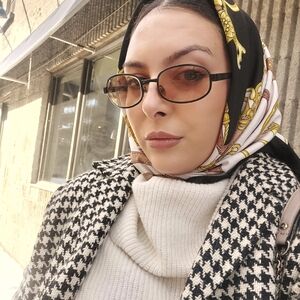 Meet your Posher, Camila